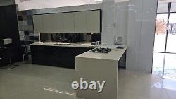 Ex Display Gloss Handleless Kitchen Gloss Handleless Amazon Metrix Sand Texture