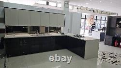 Ex Display Gloss Handleless Kitchen Gloss Handleless Amazon Metrix Sand Texture